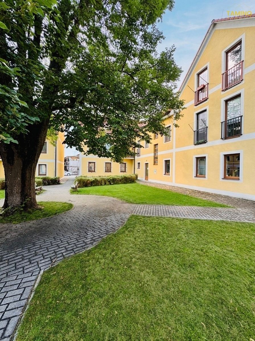 Byty, Dobrá Voda u Českých Budějovic, 373 16 - 1