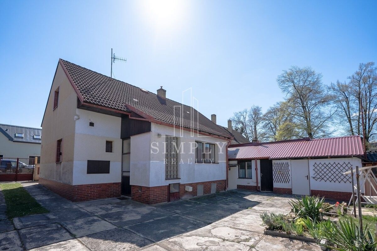 Dům – Čelákovice, FV - Plast, a.s., Záluží – pohled 2