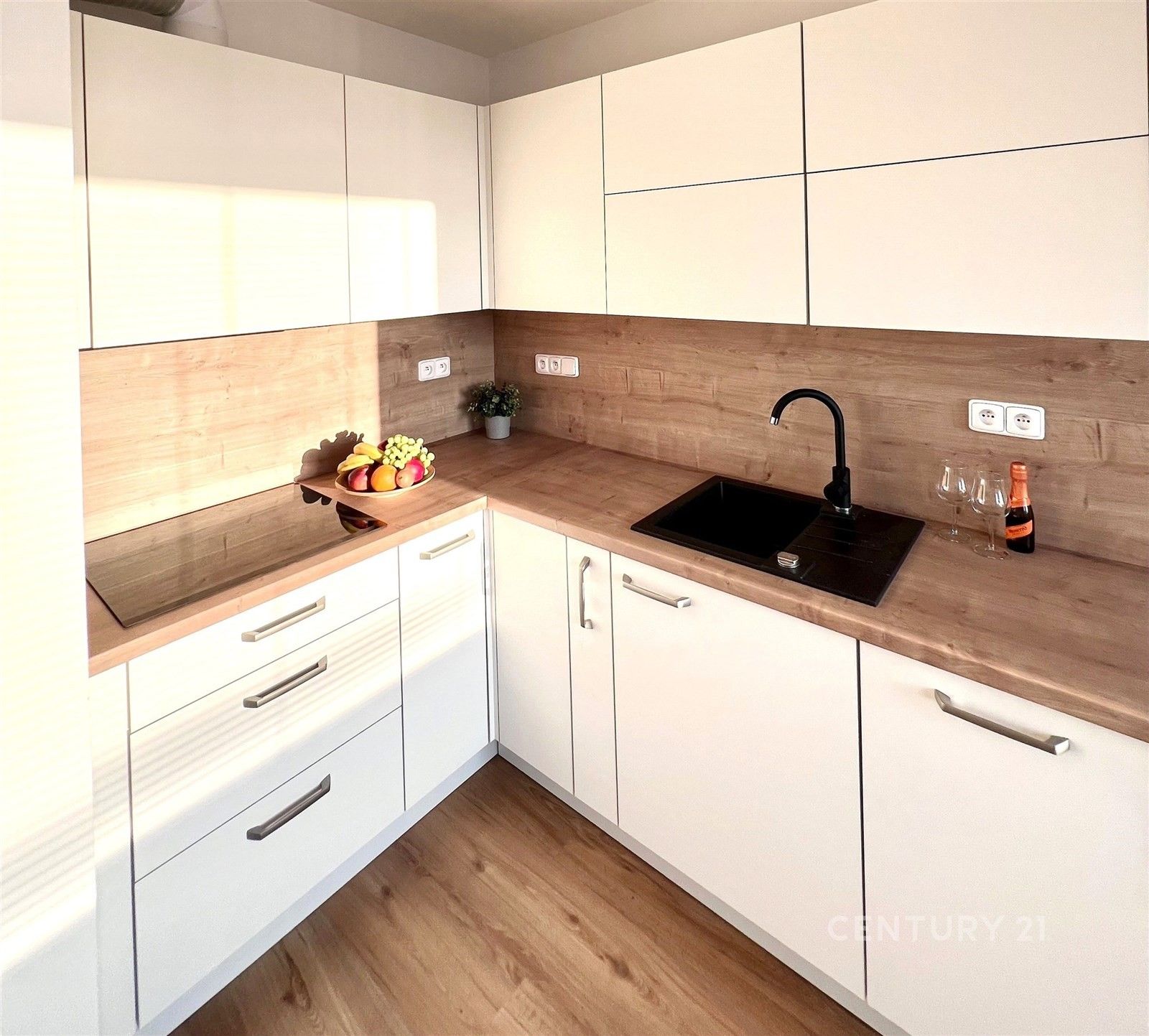 2+kk, Valentova  , Praha, 45 m²