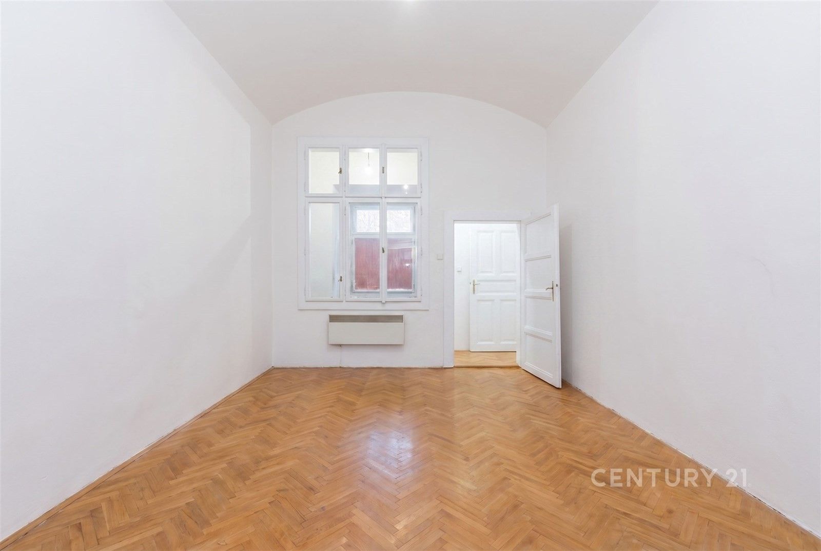 3+1, Veletržní 405, Praha Holešovice, 100 m² - 1