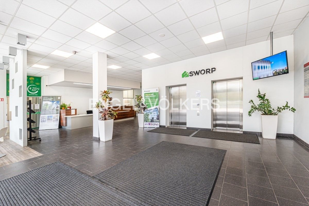 Pronájem kancelář - V olšinách, Praha, 437 m²