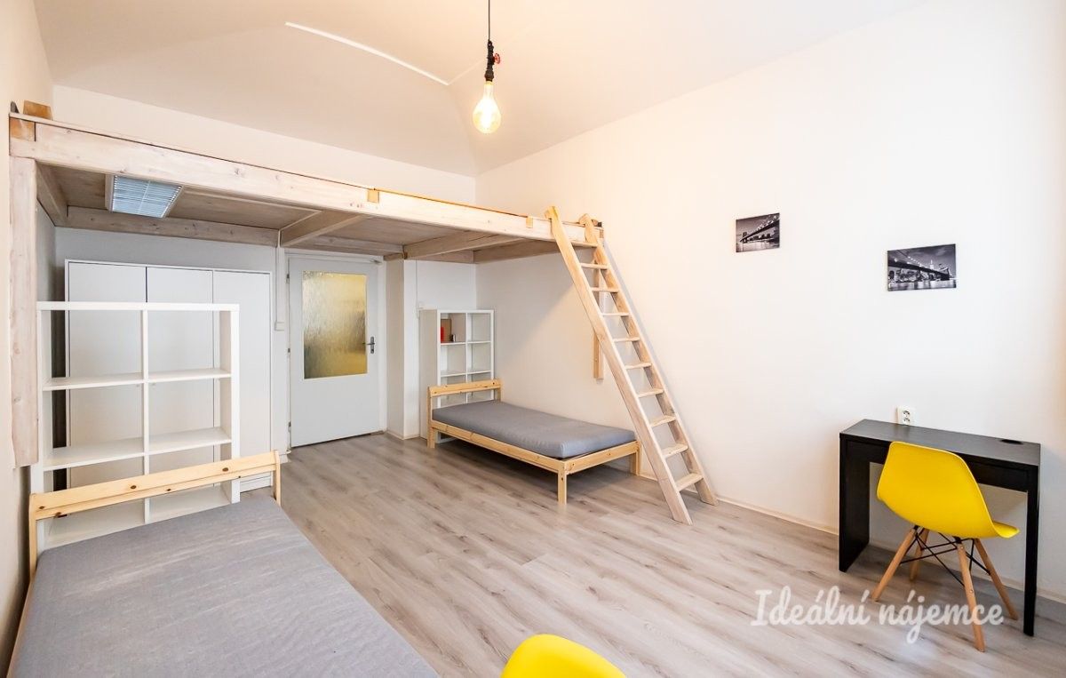 Pronájem byt 2+kk - Víta Nejedlého, Praha, 43 m² - 5