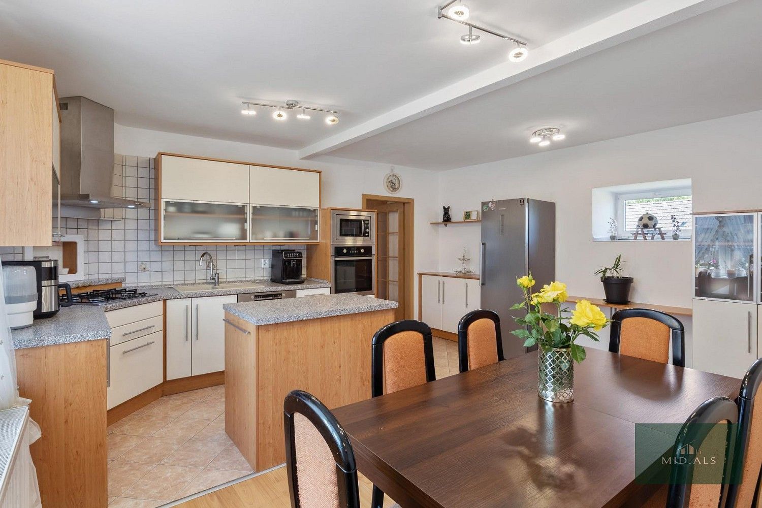 Prodej rodinný dům - Nevřeň, okres Plzeň-sever, 200 m² - 5