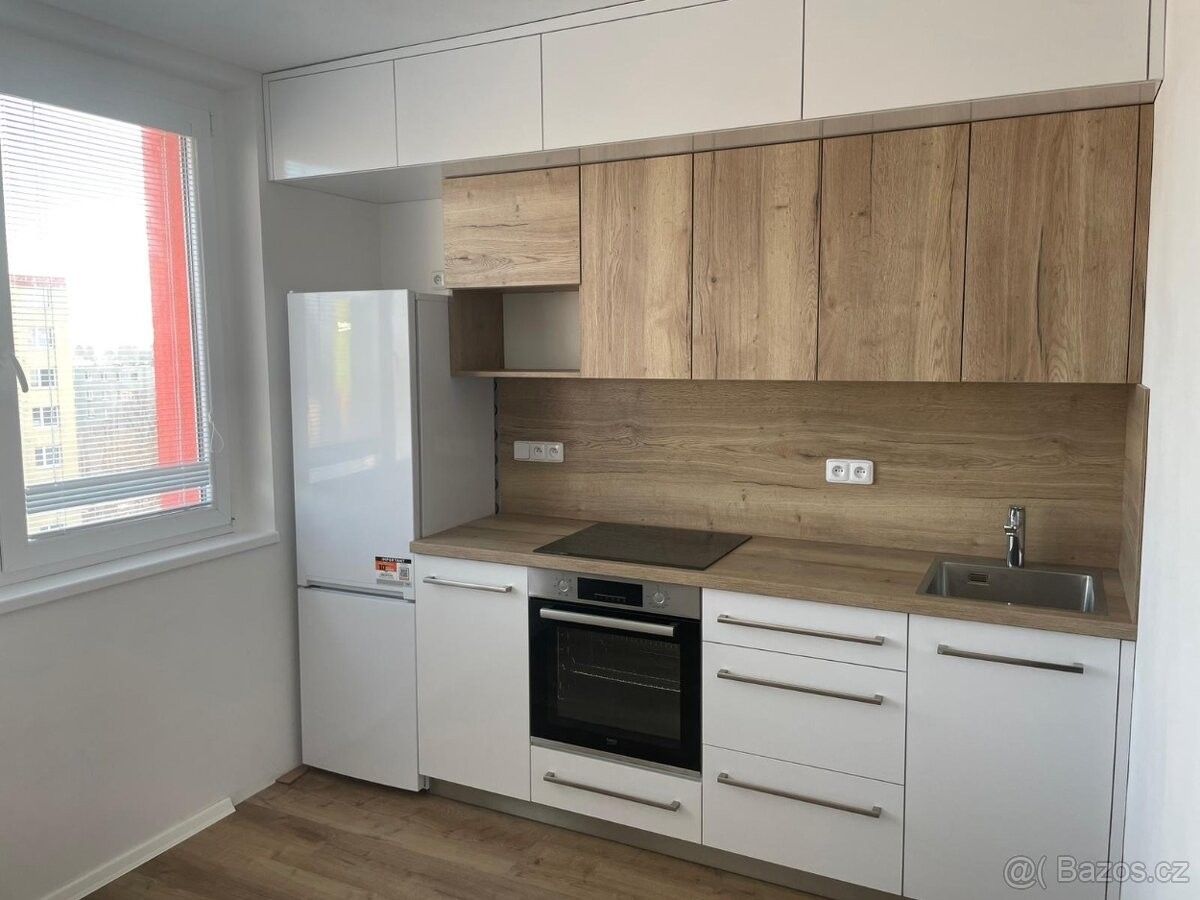 Byty, Otrokovice, 765 02