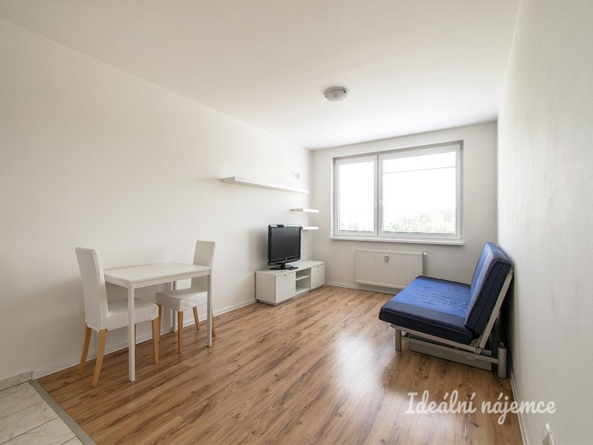 1+kk, Štúrova, Praha, 26 m² - 2