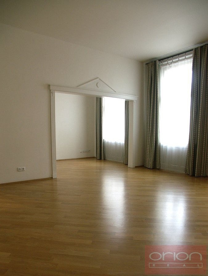 Pronájem byt 4+1 - Odborů, Praha 2 - Nové Město, 100 m² - 2
