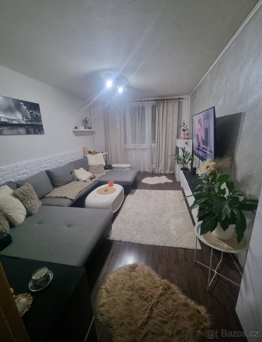 Prodej byt - Chvalíkovice, 747 06