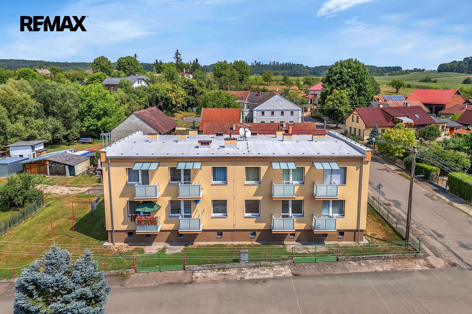 3+1, Lužany, 78 m² - 1