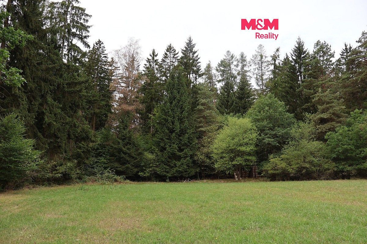 Les, 1 762 m²