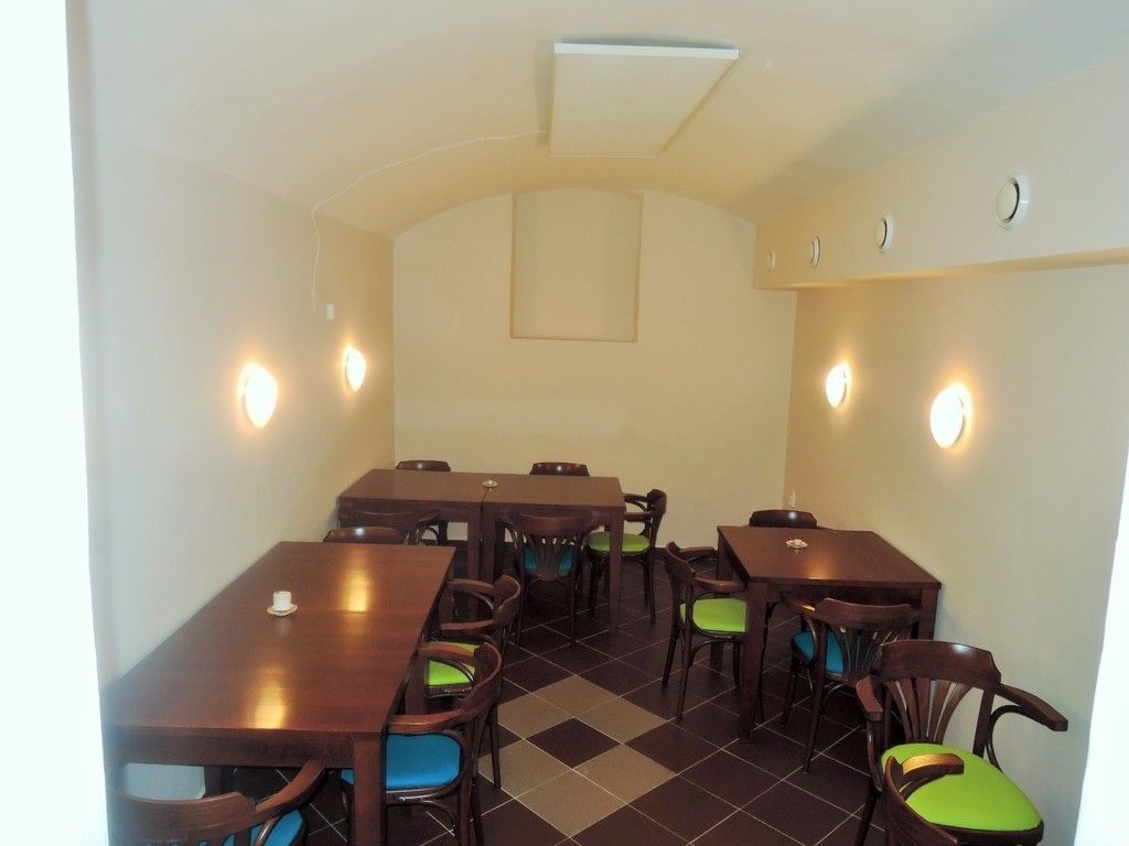 Pronájem obchodní prostory - 9. května, Tábor, 75 m²