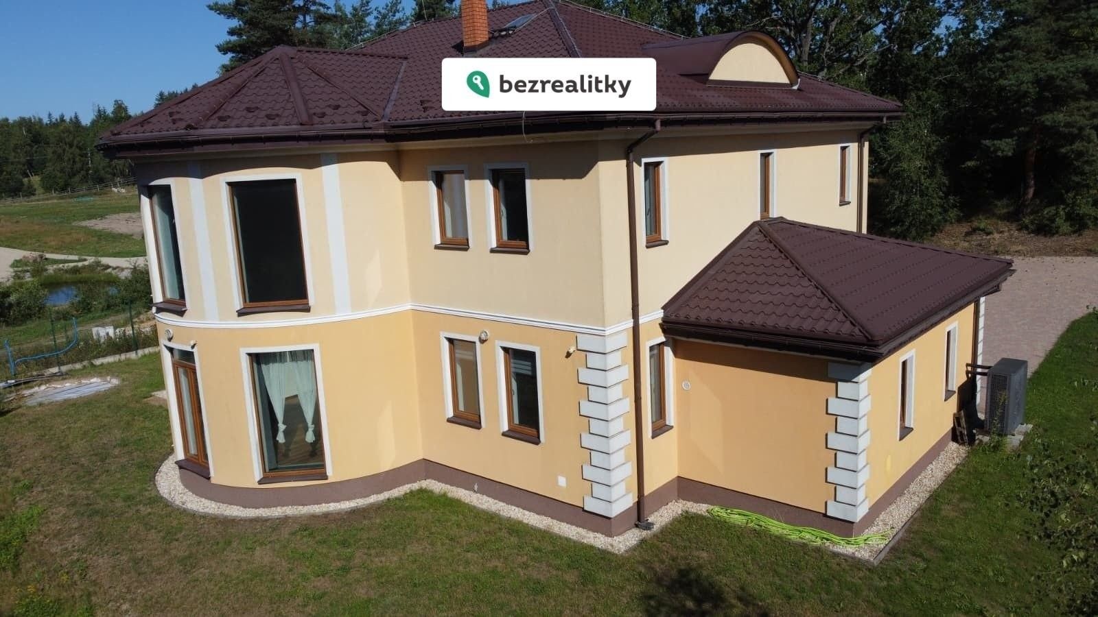Prodej rodinný dům - Mezirolí, Nová Role, 347 m²