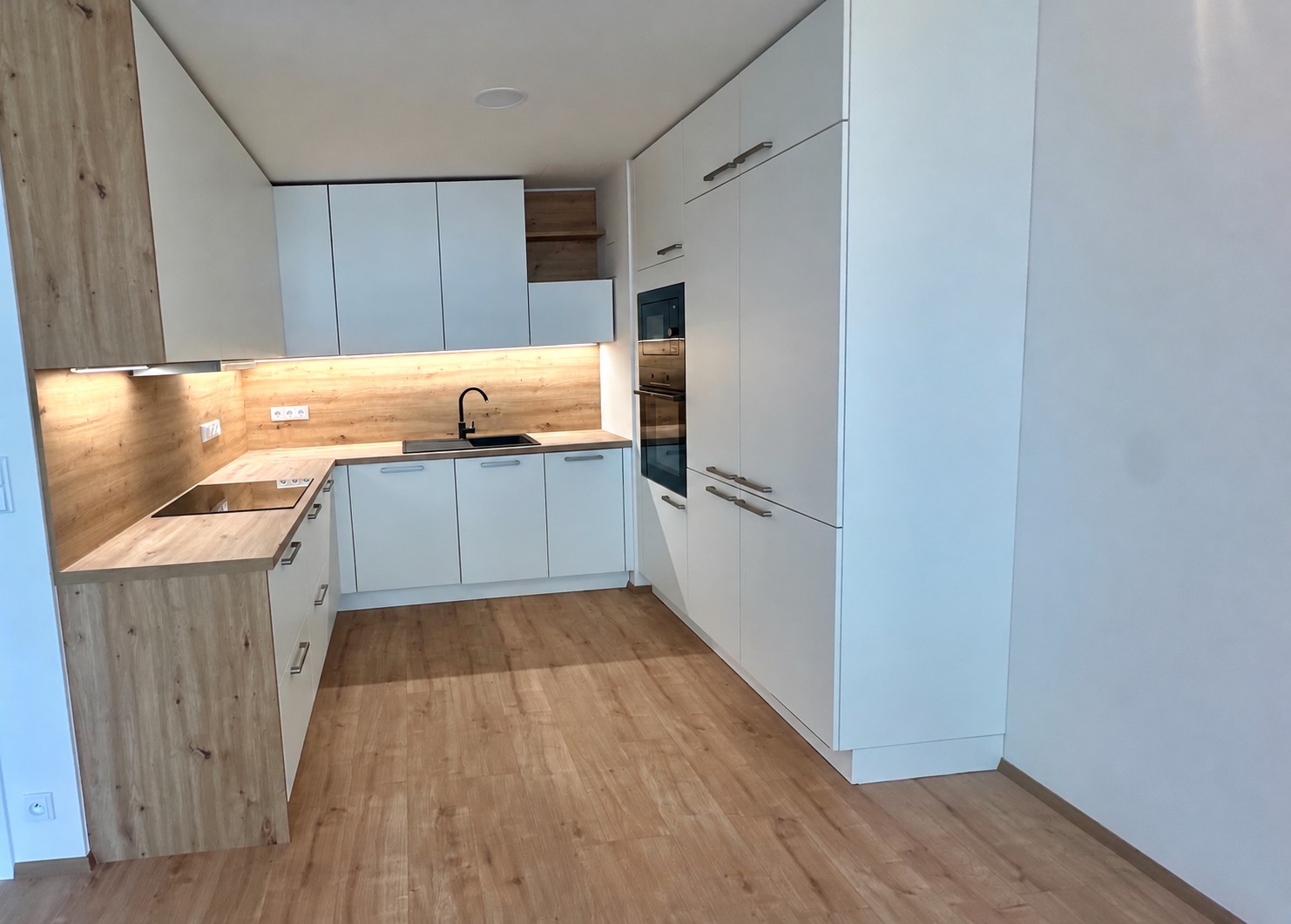 Pronájem byt 2+kk - Nebřenická, Praha - Chodov, 55 m² - 2