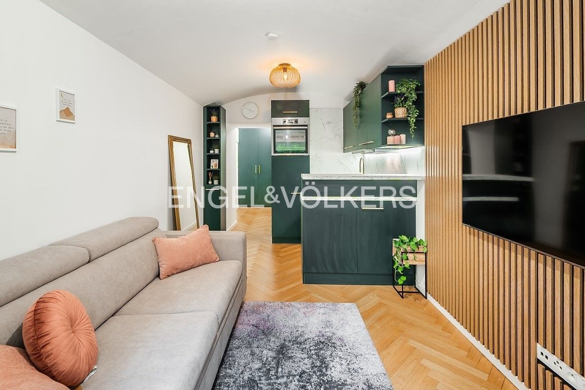 Byt 1+kk · 30 m² · Na výšinách  , Praha Bubeneč - 4