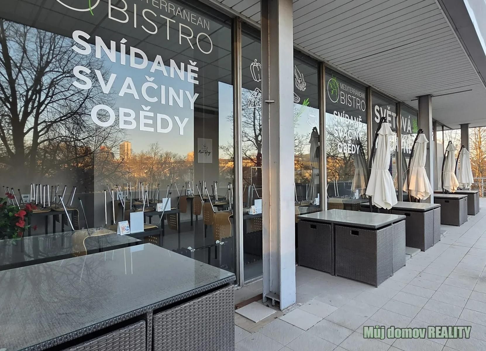 Restaurace, V olšinách, Praha, 150 m²