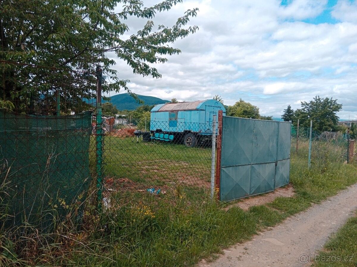 Zahrada · Chomutov, 430 04 - 3