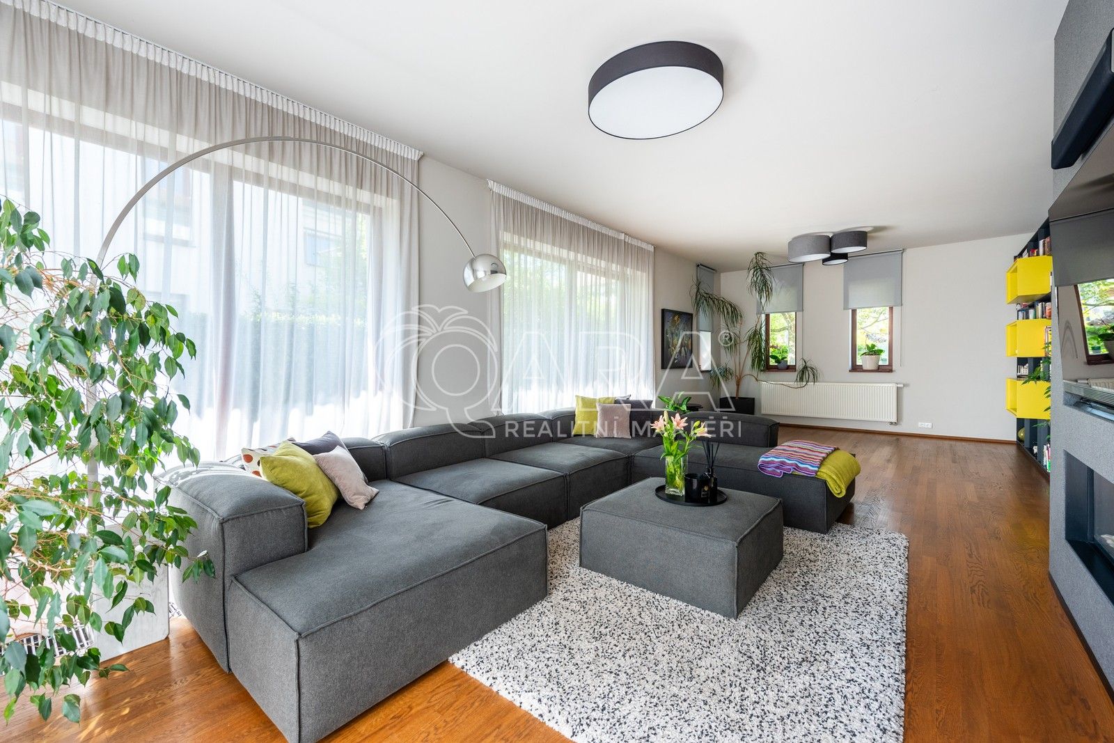 Prodej rodinný dům - Zelená 422, Statenice, 285 m²