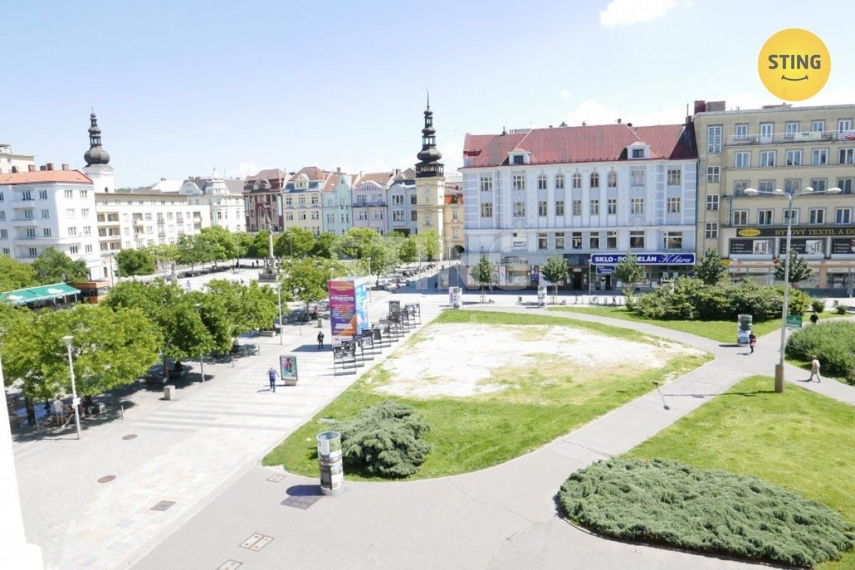 Pronájem obchodní prostory - Masarykovo náměstí, Ostrava, 20 m²