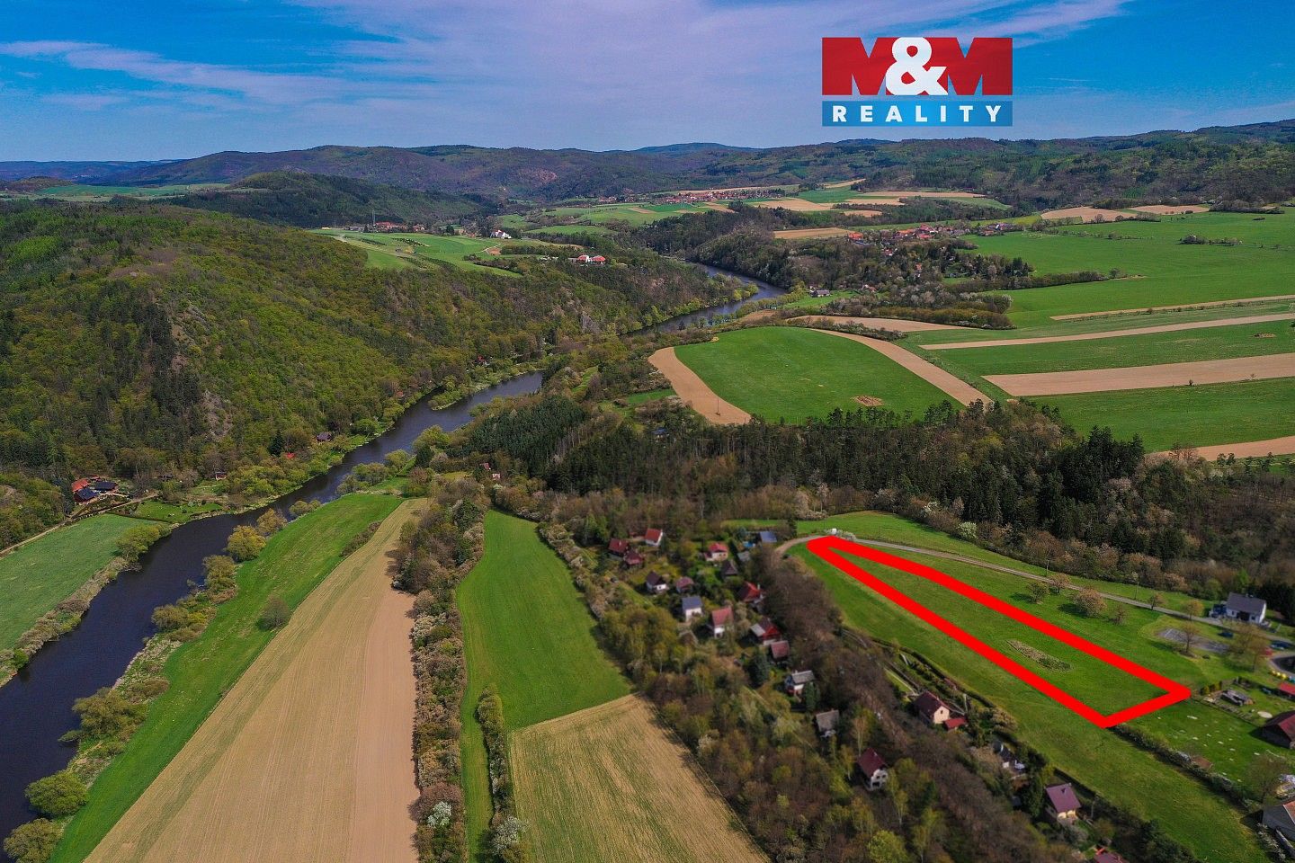 Pozemek pro bydlení, 3 518 m²