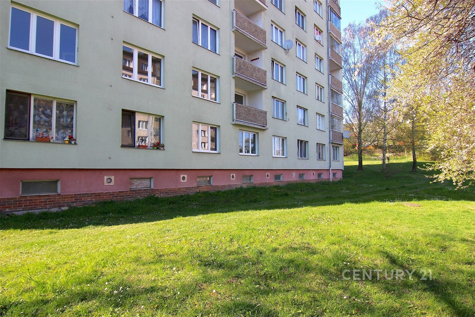 Pronájem byt 1+1 - Armádní, Milovice, 36 m²