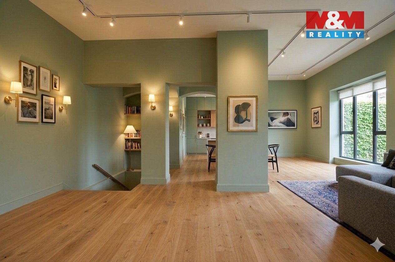 Prodej rodinný dům - Černiv, 320 m² - 5