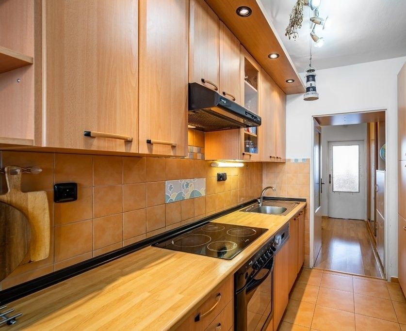 Prodej byt 3+1 - Praha, 198 00, 84 m²