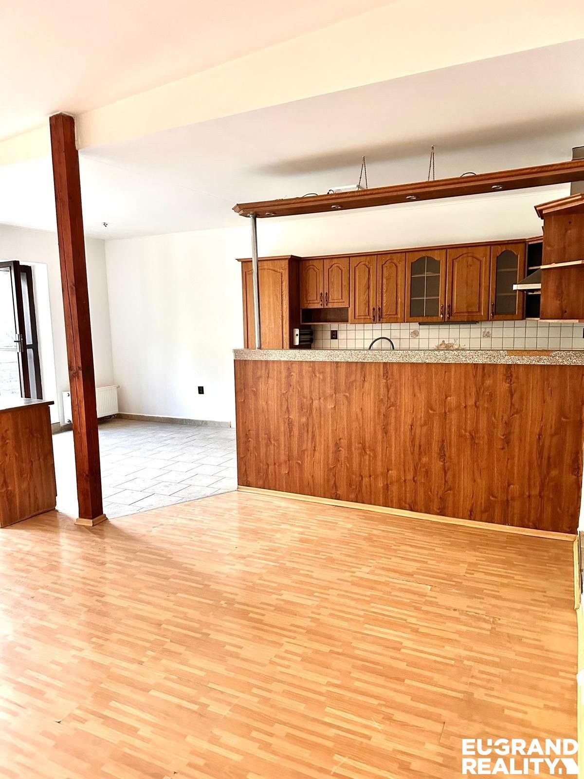 Prodej rodinný dům - Malecká, Chrudim, 162 m² - 5