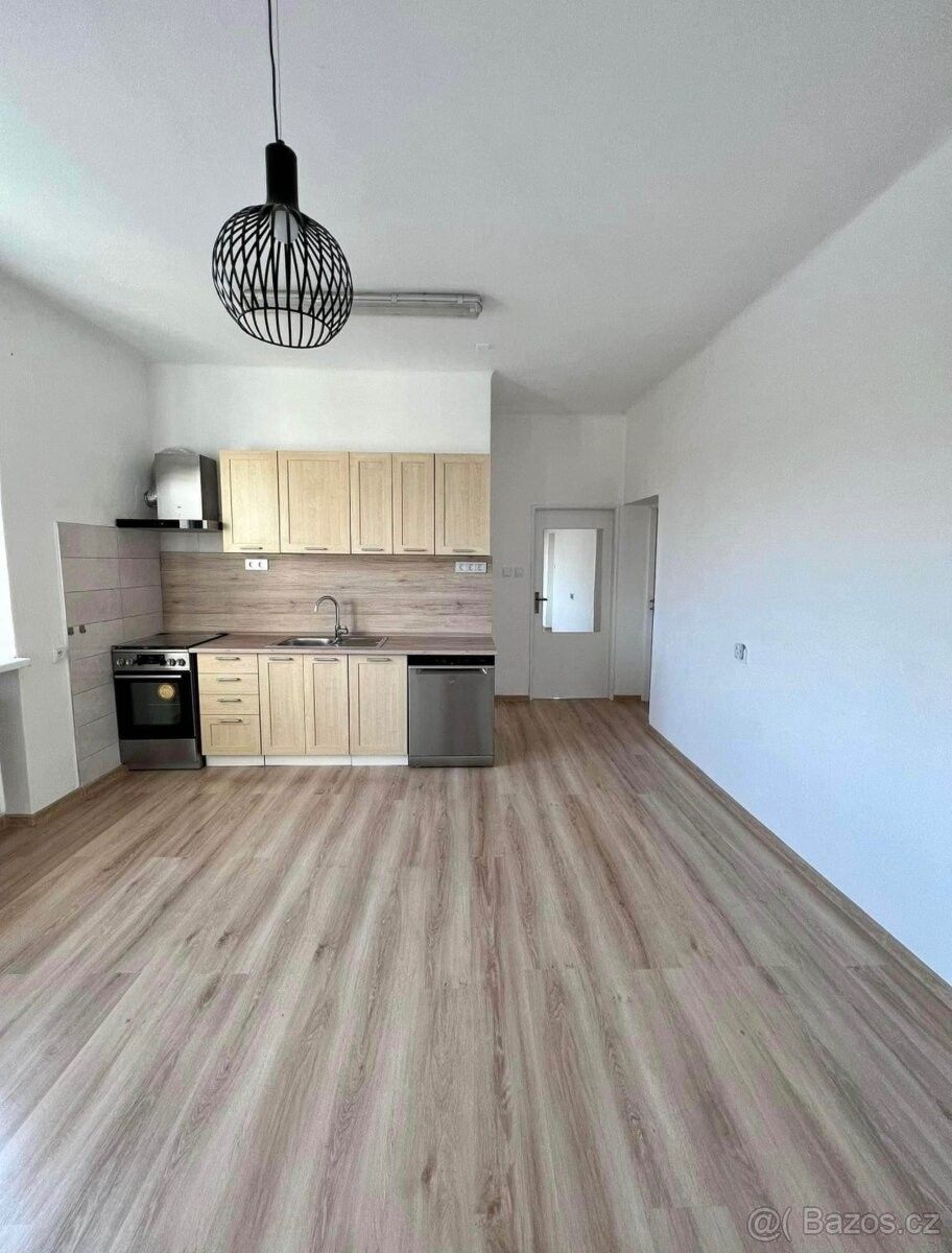Pronájem byt - Holešov, 769 01