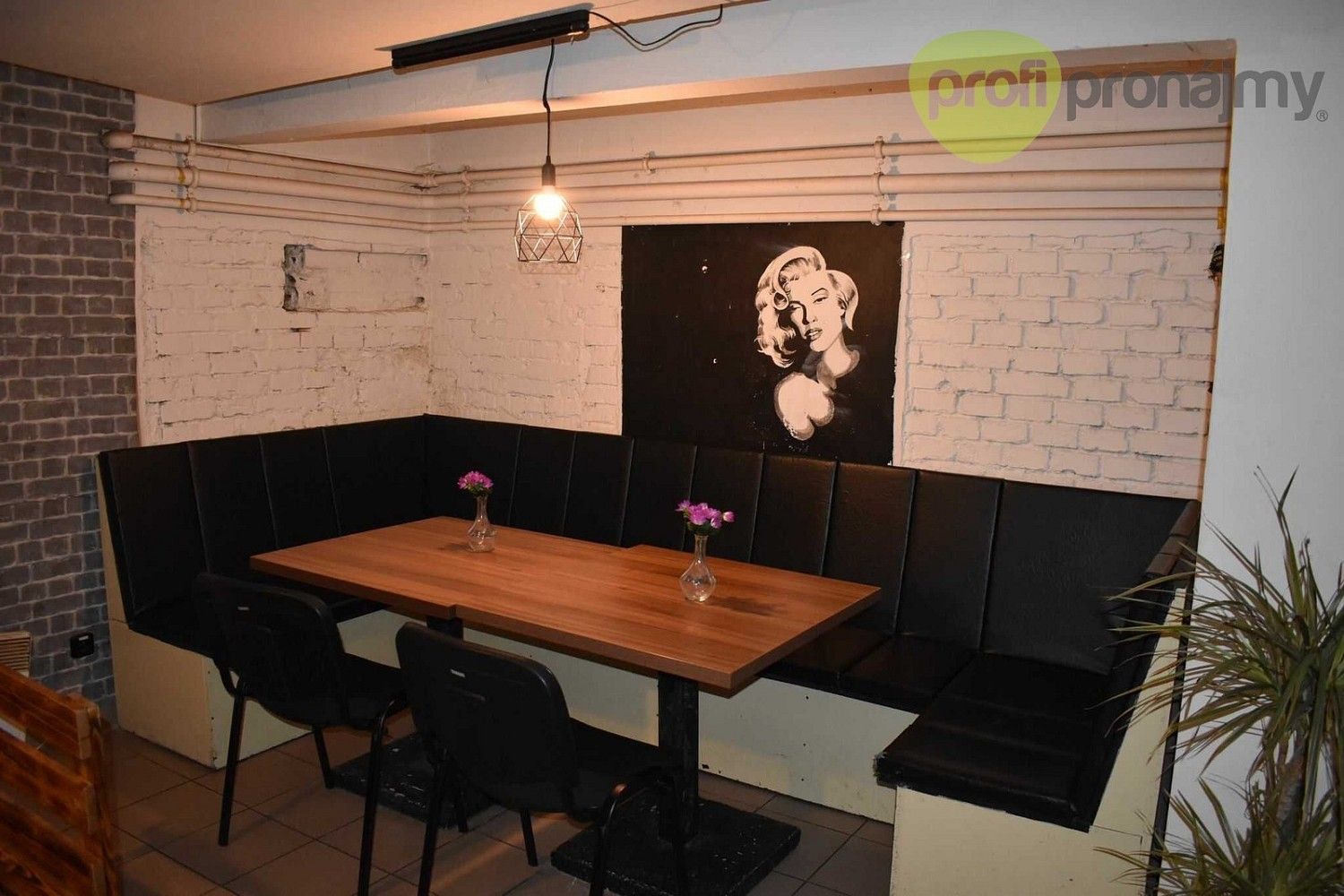 Ostatní, nám. Dr. E. Beneše, Holešov, okres Kroměříž, 220 m² - 1