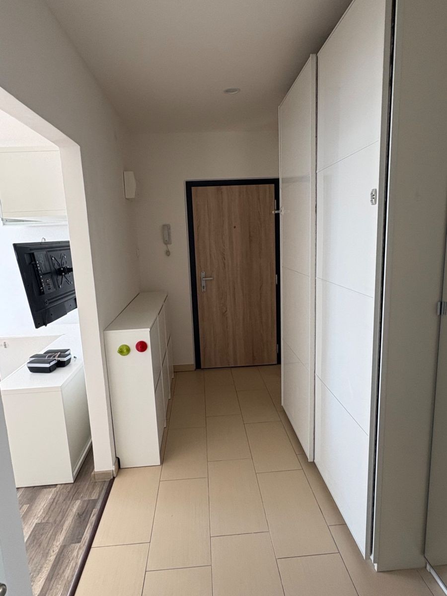 Byt 3+kk · 66 m² · Na rovinách, Praha - Lhotka - 3
