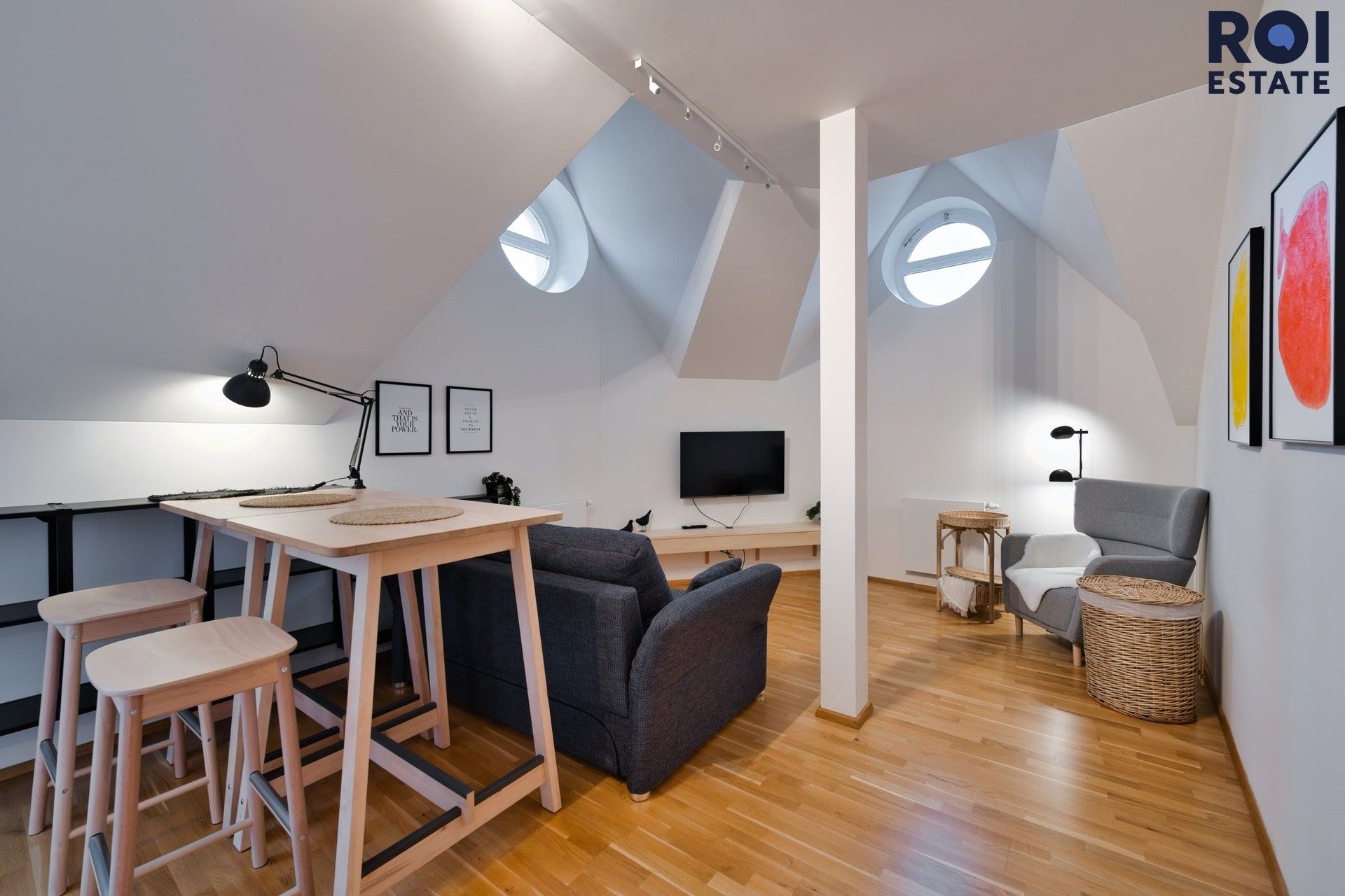 Pronájem byt 2+kk - Tyršova, Praha, 48 m²