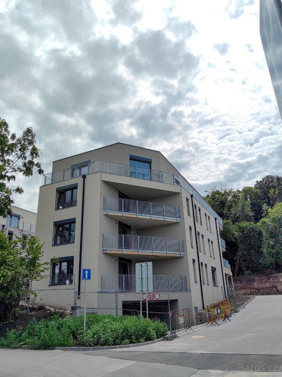 Byty, Odolena Voda, 250 70 - 1