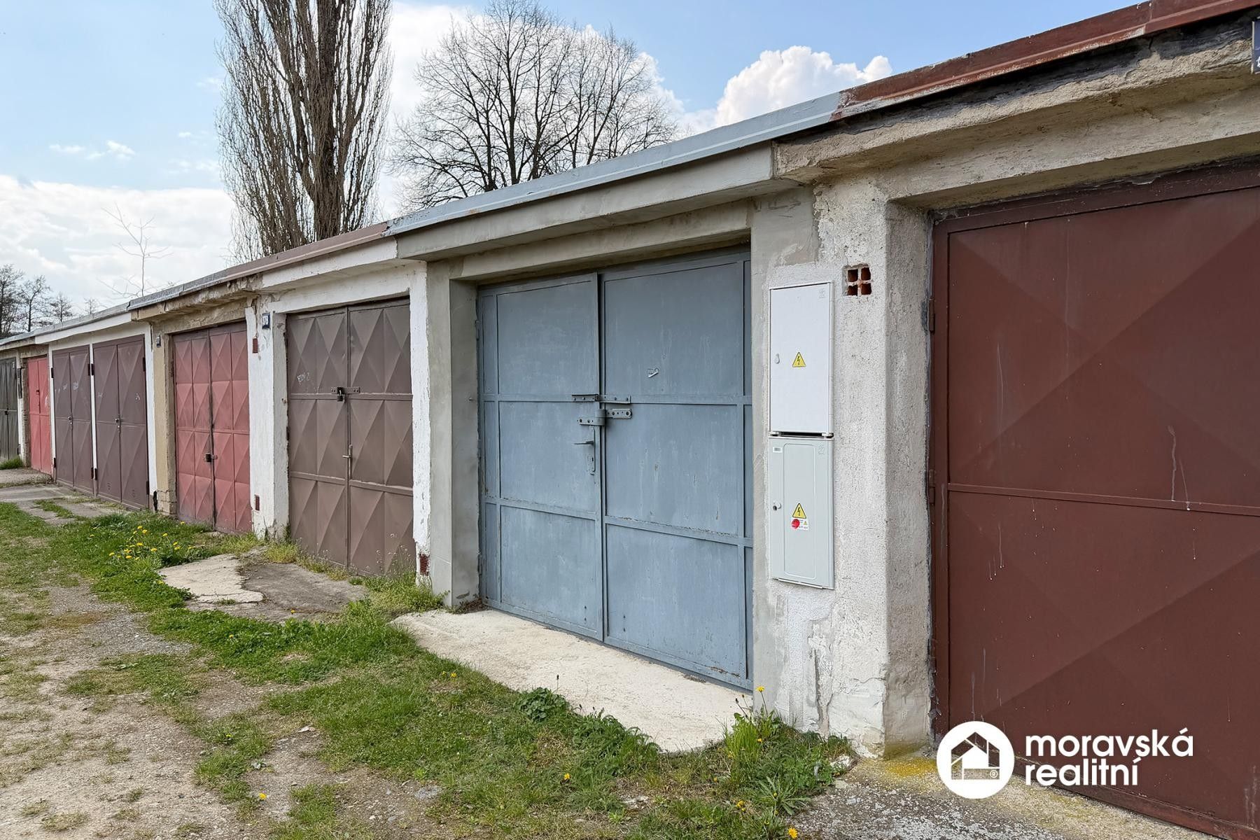 Garáže, Ivančice, 18 m² - 2