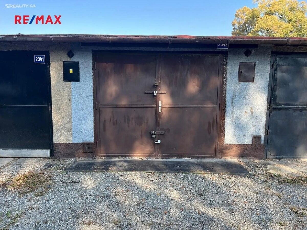 Garáže, Havířov, 736 01