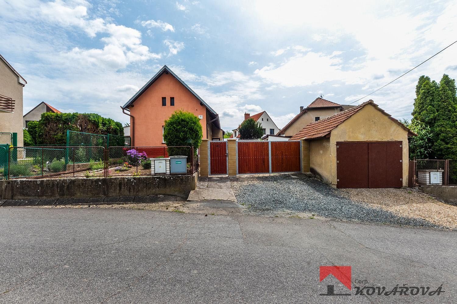 Prodej rodinný dům - Nová Ves, okres Mělník, 322 m² - 5