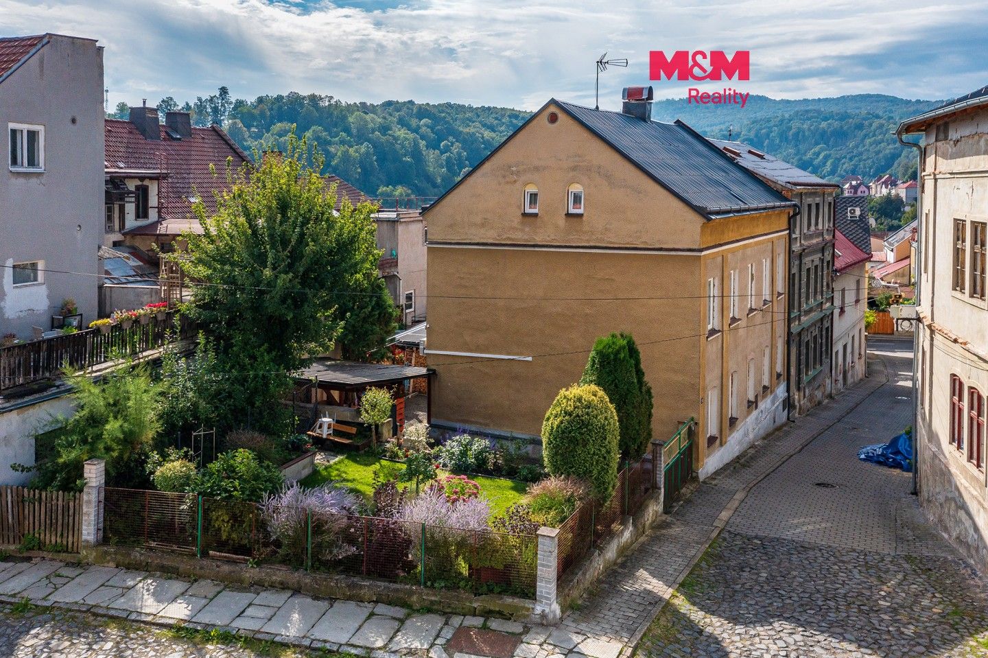 Rodinné domy, U studánky, Benešov nad Ploučnicí, 253 m² - 1