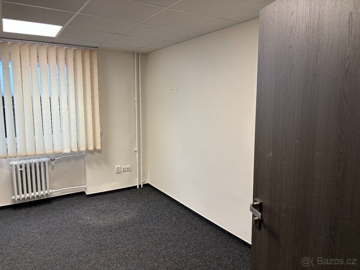 Kanceláře, Třinec, 739 61