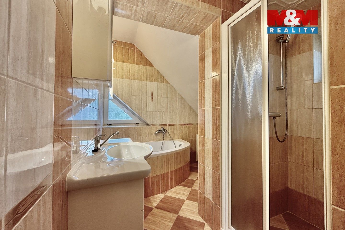 Pronájem byt 2+1 - Ve Žlebech, Zlín, 66 m²