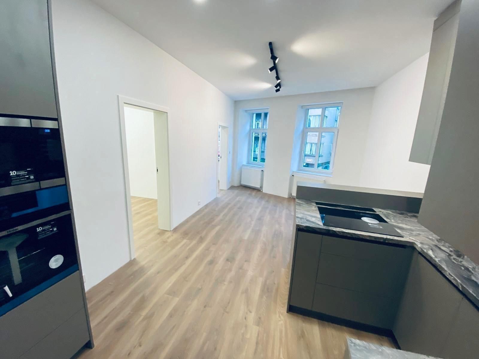 Pronájem byt 2+1 - Milady Horákové, Praha - Holešovice, 58 m² - 2