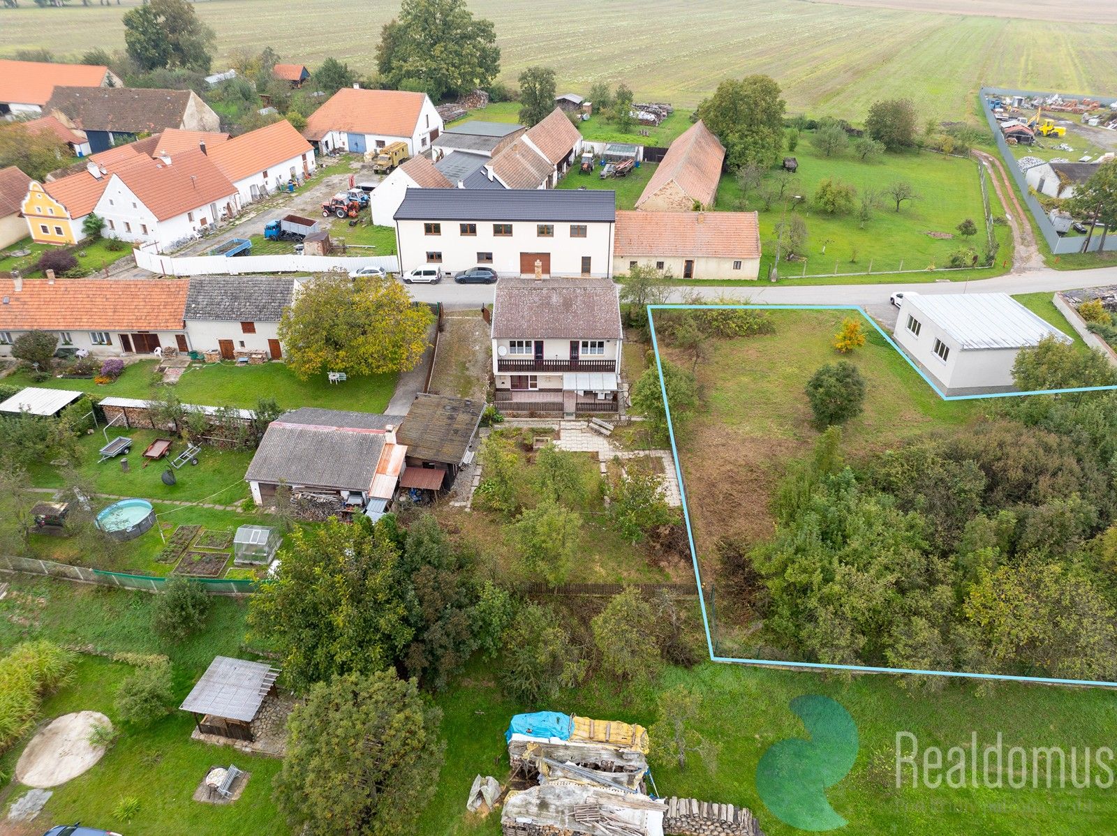 Pozemek pro bydlení · 1 303 m² · Radošovice - 4