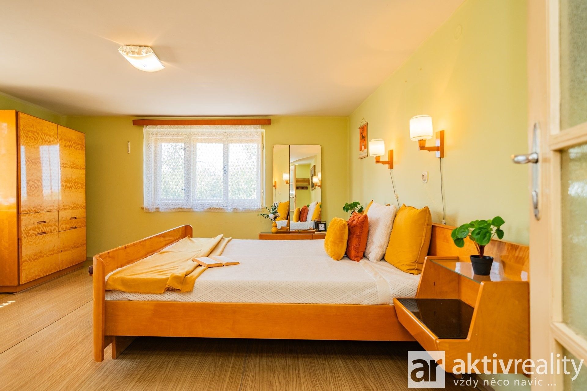 Prodej rodinný dům - Vinohradská 2228, Mělník, 307 m² - 2