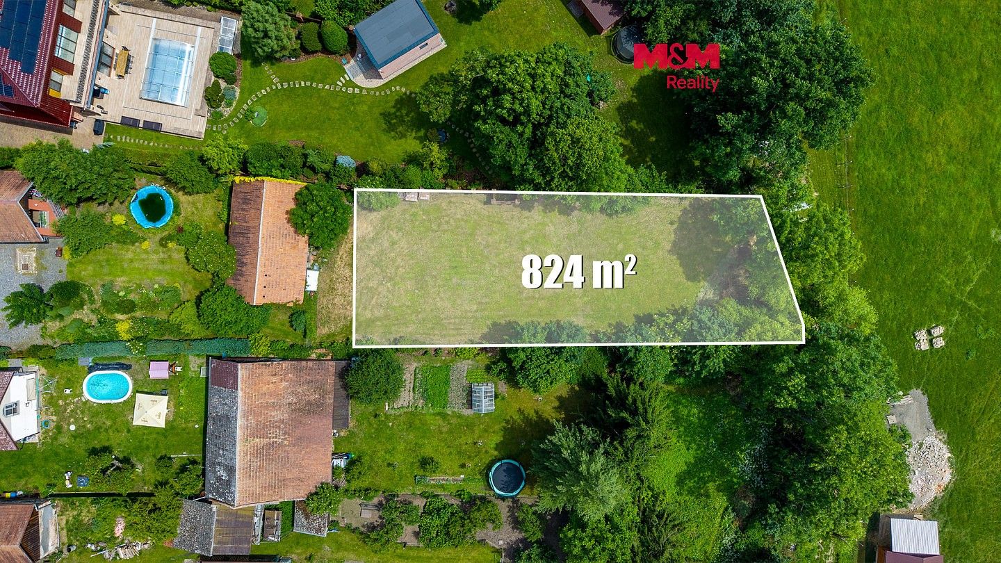 Pozemek pro bydlení, 824 m²