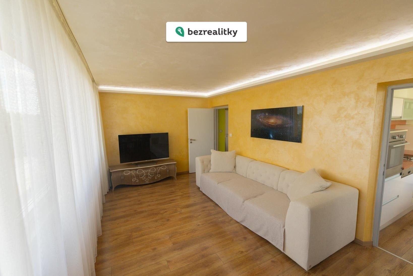 3+1, Urxova 297, Hradec Králové Třebeš, 66 m² - 1