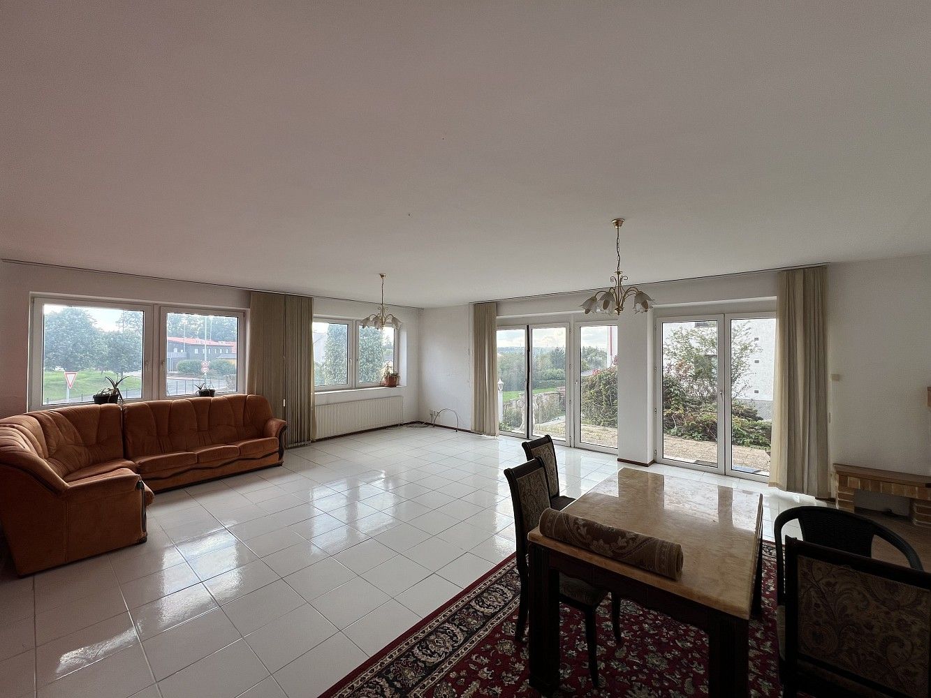 Rodinný dům · 428 m² · Praha - Lochkov, okres Praha 16, Hlavní město Praha - 3