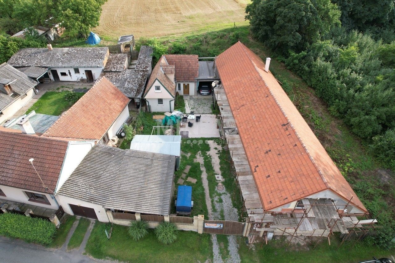 Prodej rodinný dům - Chlebská, Oskořínek, 228 m²