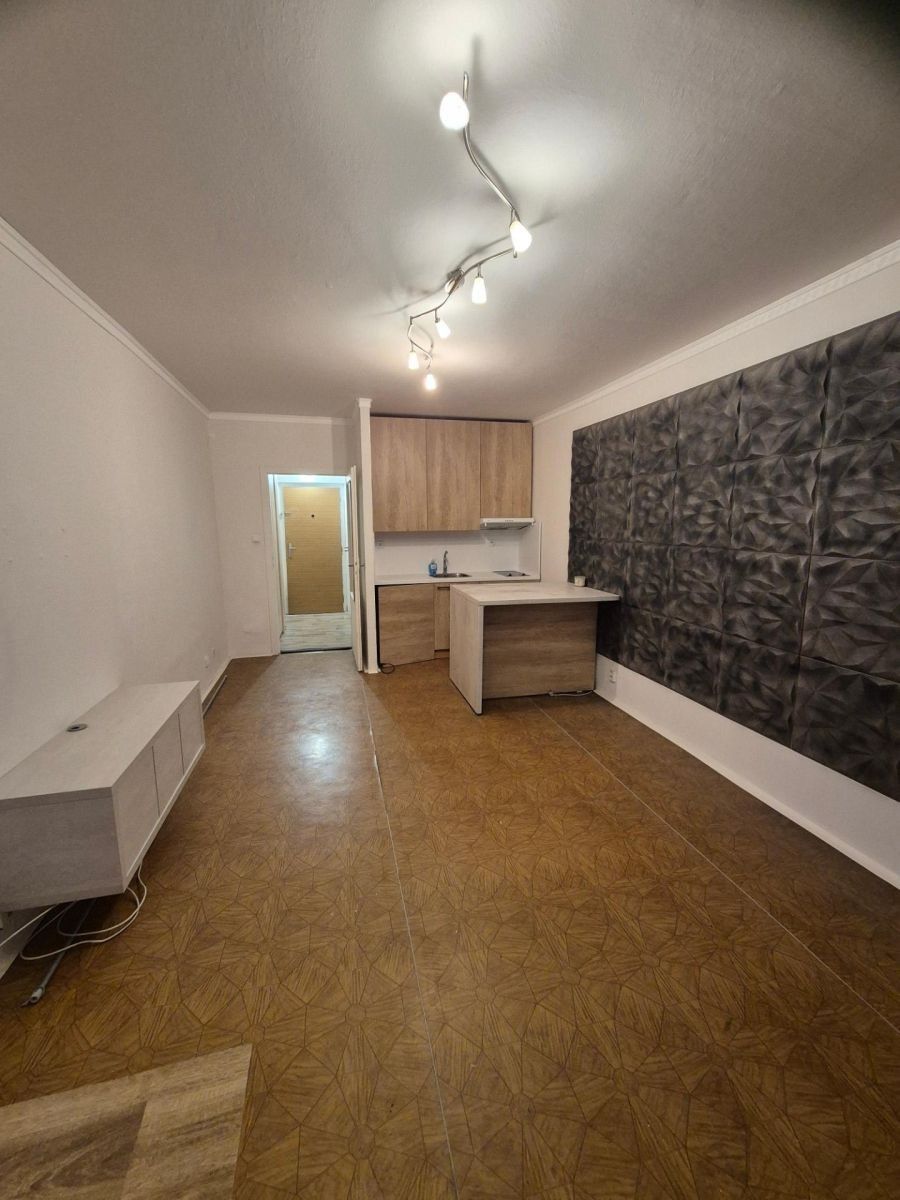 1+kk, Křivoklátská, Praha - Letňany, 31 m² - 1