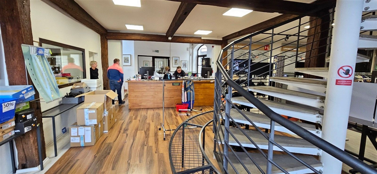 Pronájem obchodní prostory - Drnovská, Praha, 3 m²