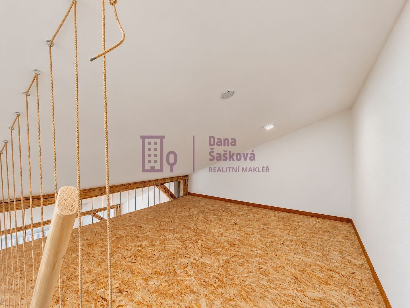 Byt 1+kk · 50 m² · nám. Míru 158, Jindřichův Hradec I - 4
