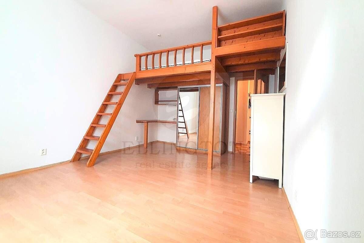 Pronájem byt - Praha, 140 00