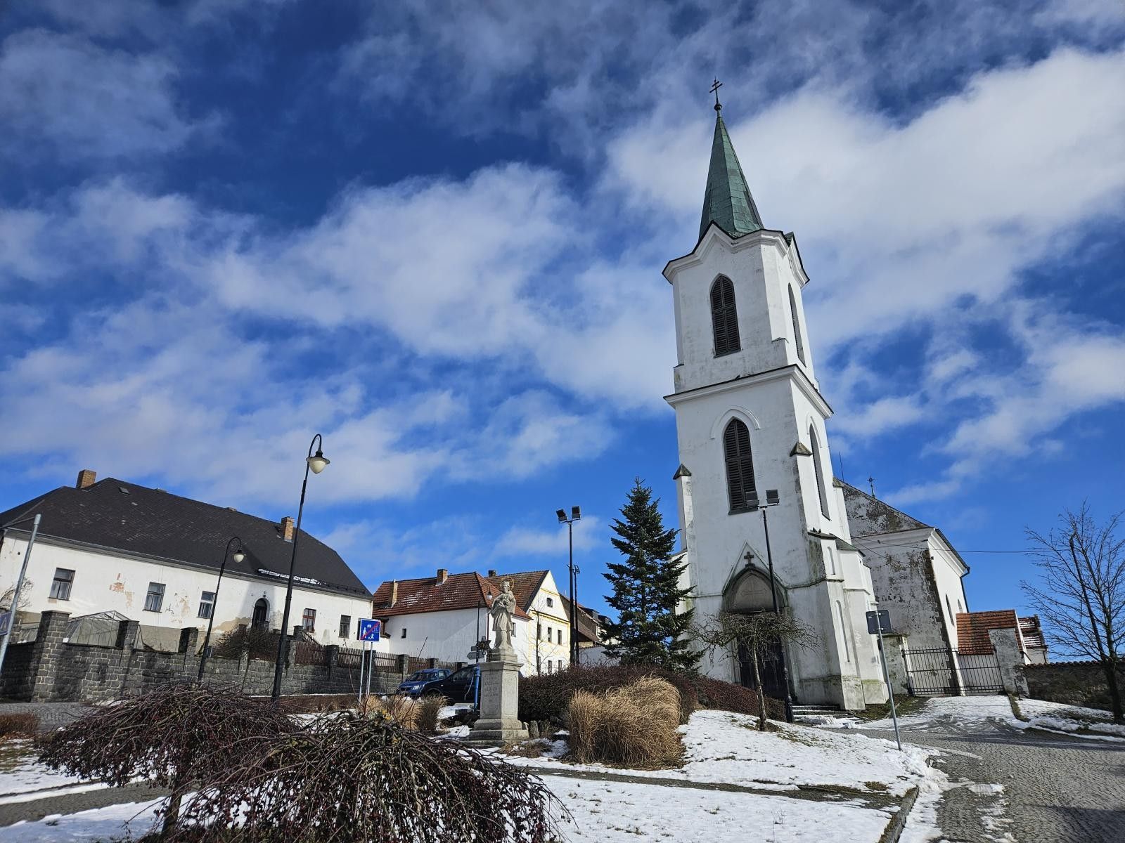 Prodej rodinný dům - nám. J. Kučery, Bělčice, 230 m² - 2