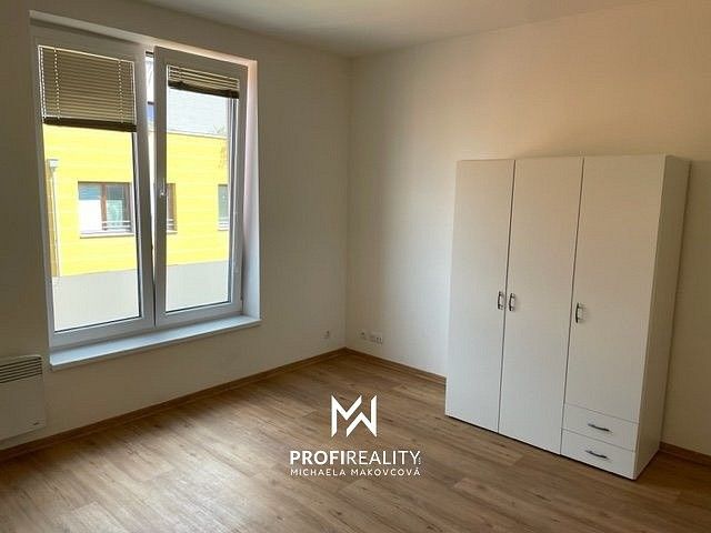Pronájem byt 1+kk - Lovčenská, Praha 5 - Košíře, 27 m² - 5